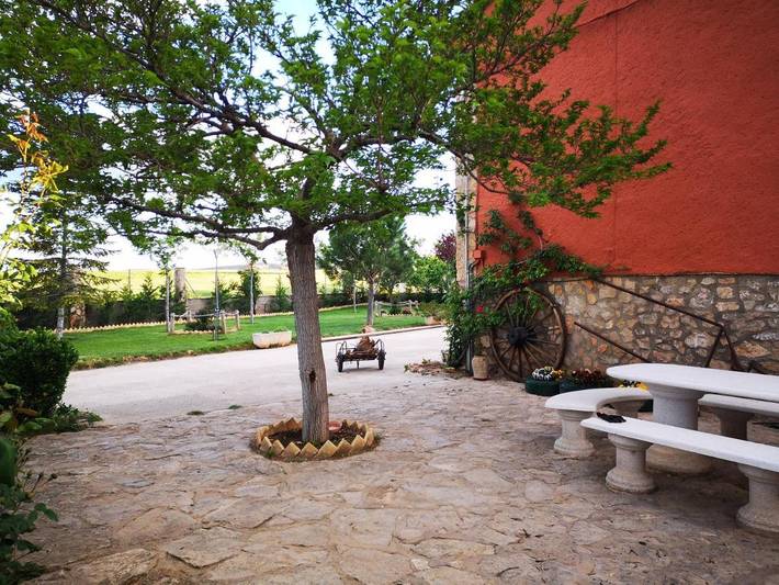 Casa rural para 4 personas, con Balcón y Terraza además de Jardín y Piscina para niños en Jiloca - 3