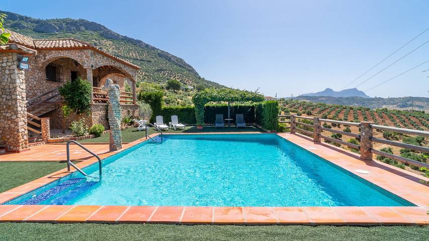 Villa für 14 Personen, mit Balkon/Terrasse und Pool in Andalusien - 2