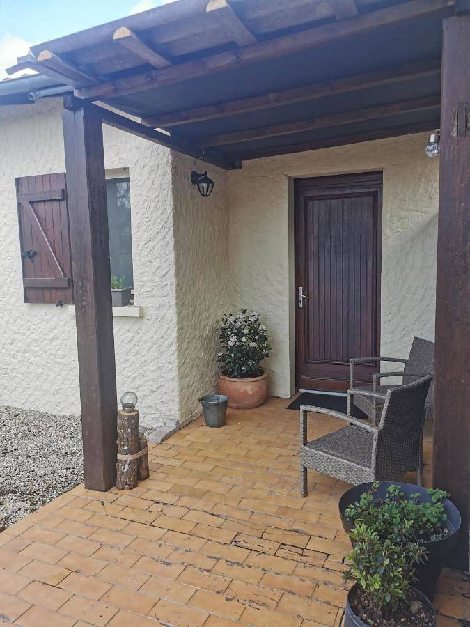Gîte pour 2 personnes, avec jardin à Champagné-Saint-Hilaire