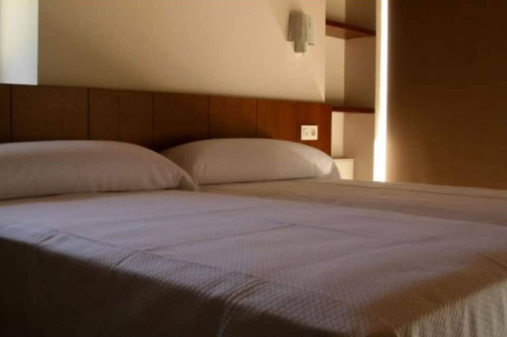 Apartamento entero, Loft Cuélebre situado en plena naturaleza, comunicado y en el centro de Asturias in Illas, Costa Verde