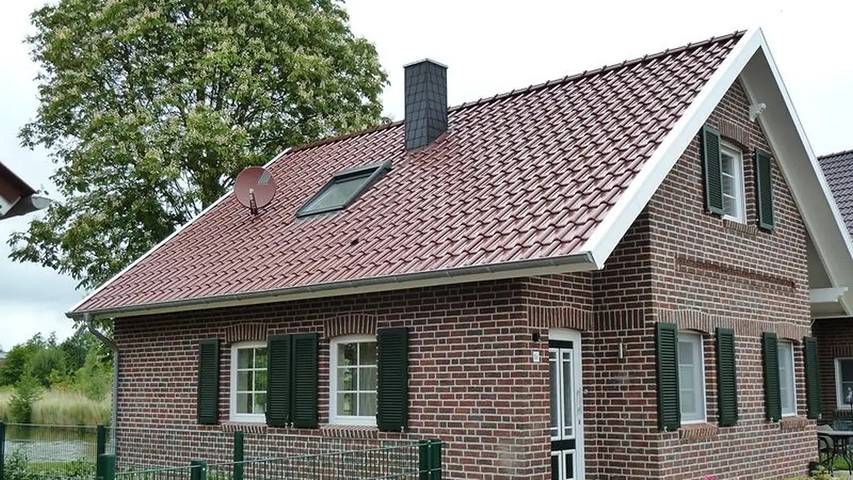 Ferienhaus für 8 Personen, mit Garten und Whirlpool sowie Terrasse und Sauna in Greetsiel - 2
