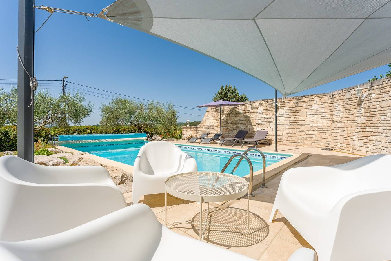 Villa Les Hauts de Cassagnas – Moderne Ferienvilla im Norden des Gard in Saint-Julien-de-Cassagnas, Cevennen