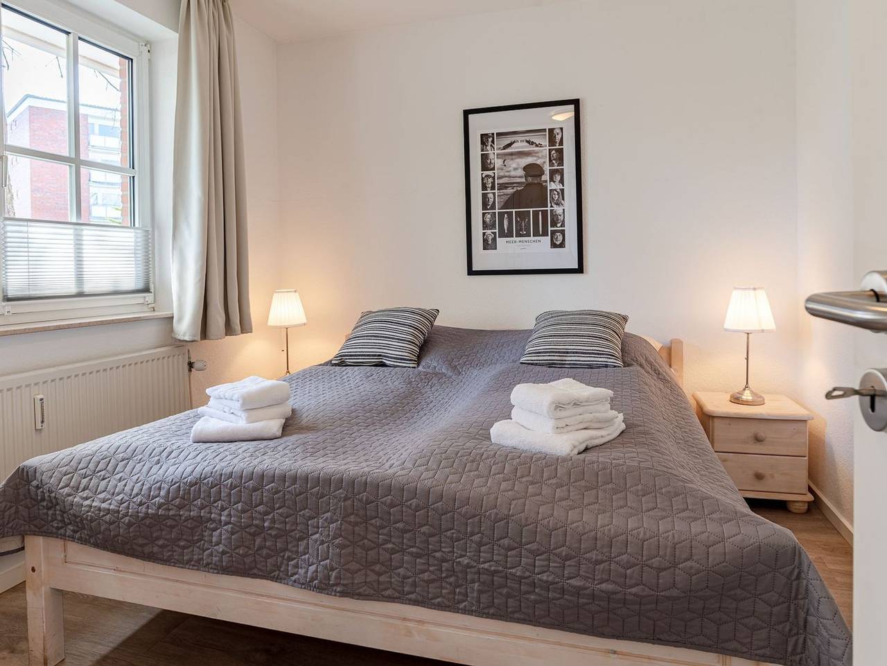 Ganze Ferienwohnung, Gmelinstraße 12 - Haus Meeresbrandung - Fewo Nr. 5 - Gmelinstraße 12 - Fewo Dünenzeit - Fewo Nr. 5 in Wyk auf Föhr (Stadt), Wyk auf Föhr