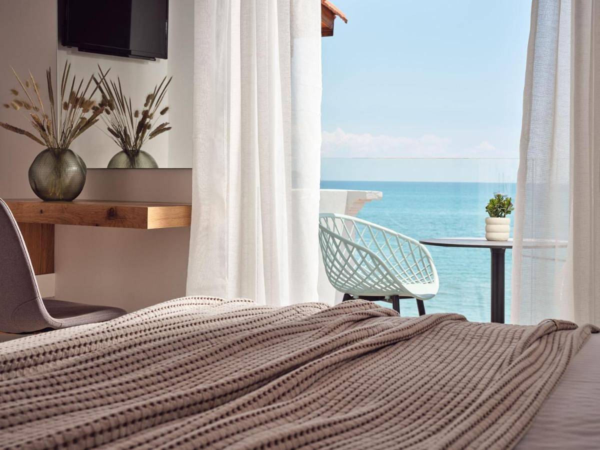 Deluxe Double Room with Sea View in Pantokratoras, Zante