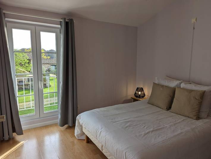 Gîte pour 5 personnes, avec jardin et piscine à Chadurie - 3