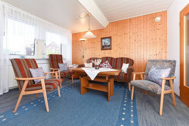 Bauernhof für 4 Personen, mit Terrasse und Garten sowie Pool in Bensersiel