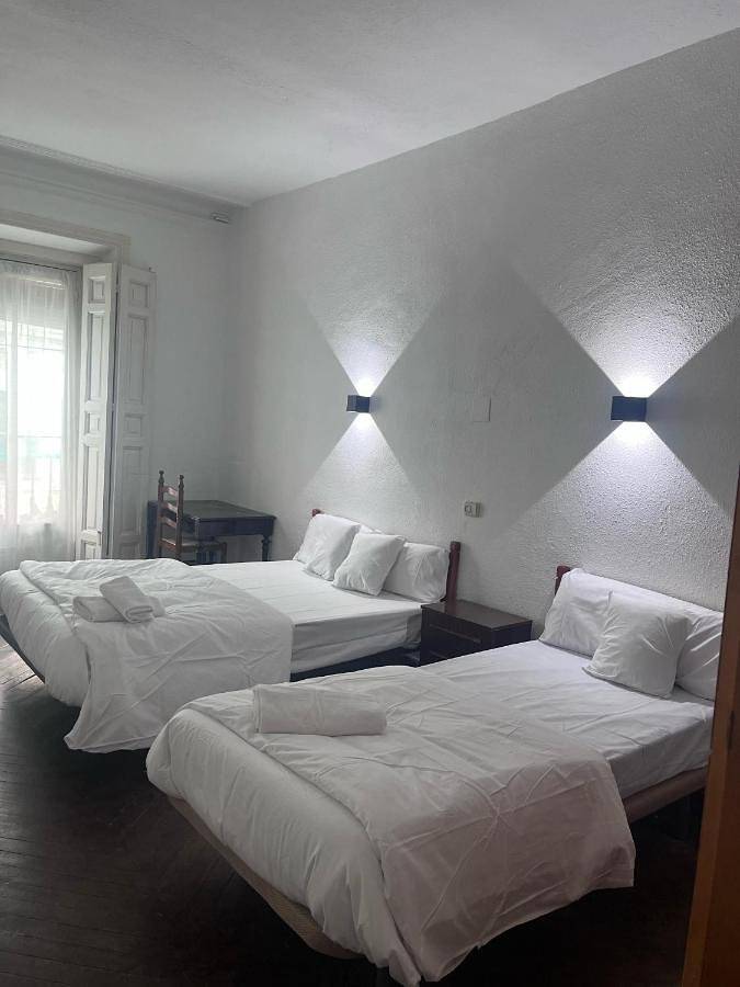 Double Room with Private Bathroom in Centro (Madrid), Madrid