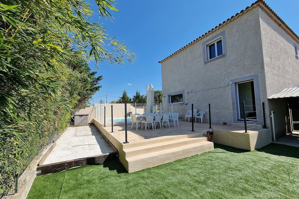 Cette Villa, Située à Saint-privat-des-vieux, est Idéale Pour 10 Personnes in Saint-Privat-des-Vieux, Cévennes