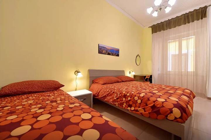 Appartement entier, Appartement près de la cathédrale de Naples in Naples, Province de Naples