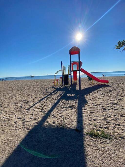 Domek letniskowy dla 8 osób, z jacuzzi i ogród, zwierzęta dozwolone w Ontario