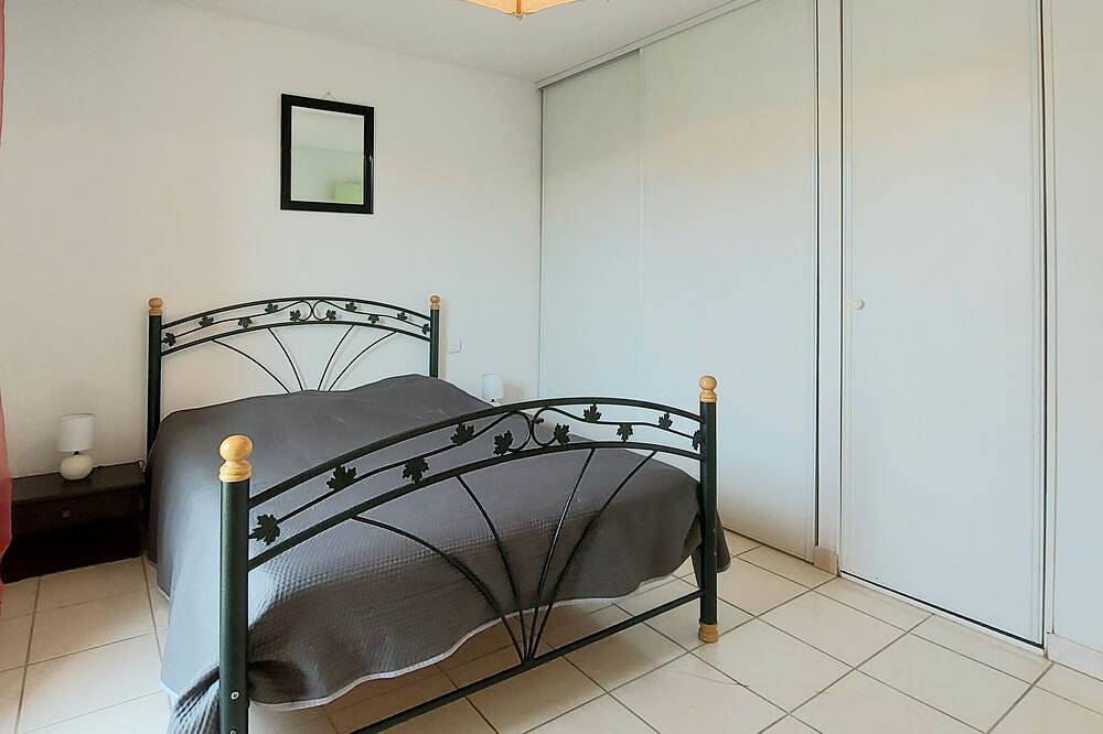 Appartement entier, Toit terrasse panoramique 2ch jardin 6pers ok animaux chéques vacances parking in Latour-Bas-Elne, Côte d'Améthyste