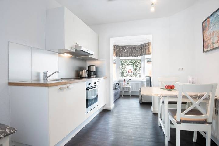 Ferienwohnung für 2 Personen, mit Terrasse und Garten, kinderfreundlich in Kellenhusen