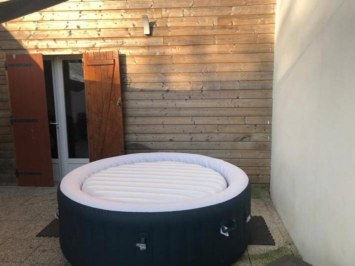 Location de vacances pour 4 personnes, avec jacuzzi et terrasse, adapté aux familles à Corbie - 3