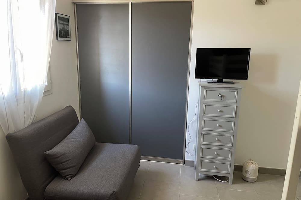 Appartement entier, Appartement dans résidence avec piscine et gardien, plage à pied in Pinarellu, Zonza
