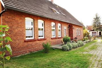 Ferienwohnung für 4 Personen, mit Garten in Spremberg