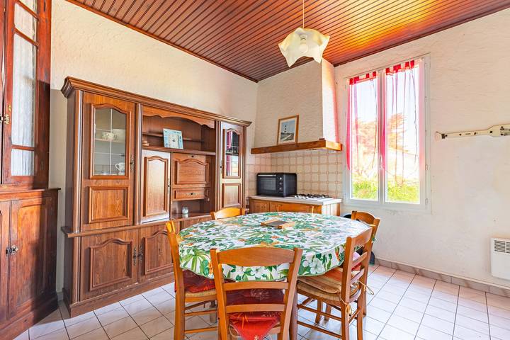 Location de vacances pour 10 personnes, avec jardin à Le Château-d'Oléron