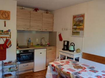 Gîte pour 4 personnes, avec balcon à Chatel
