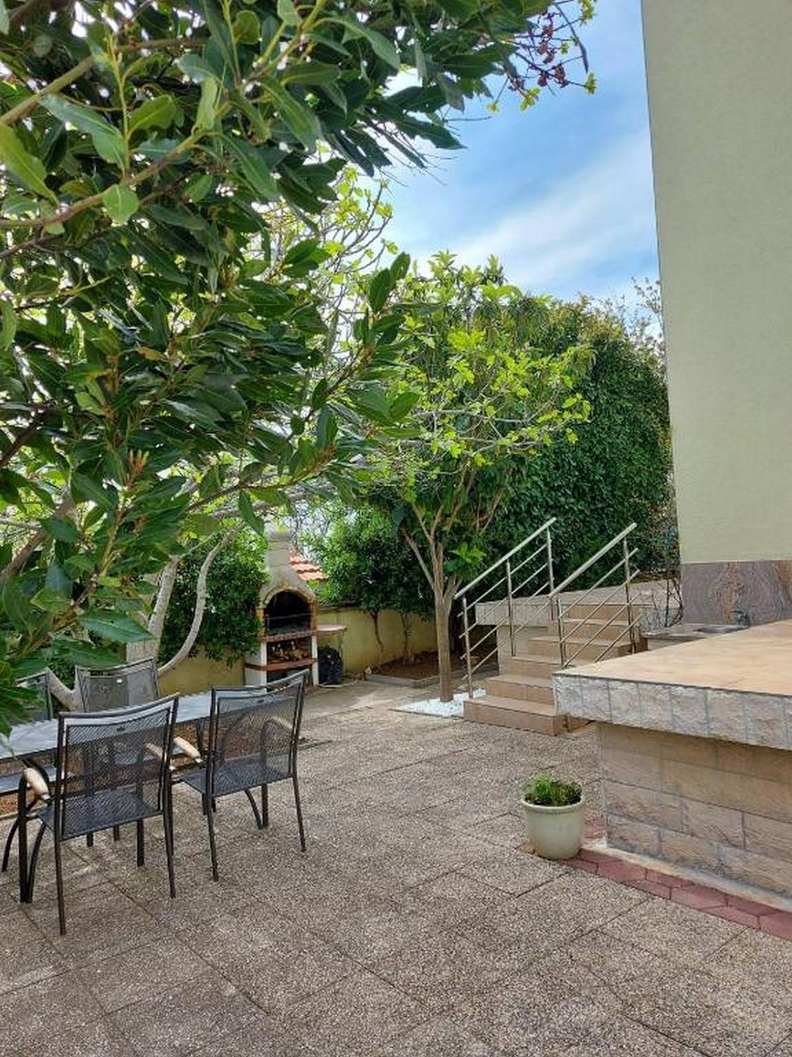 Cały apartament, Apartament wakacyjny dla 2 osób z balkon in Vodice, Żupania szybenicko-knińska