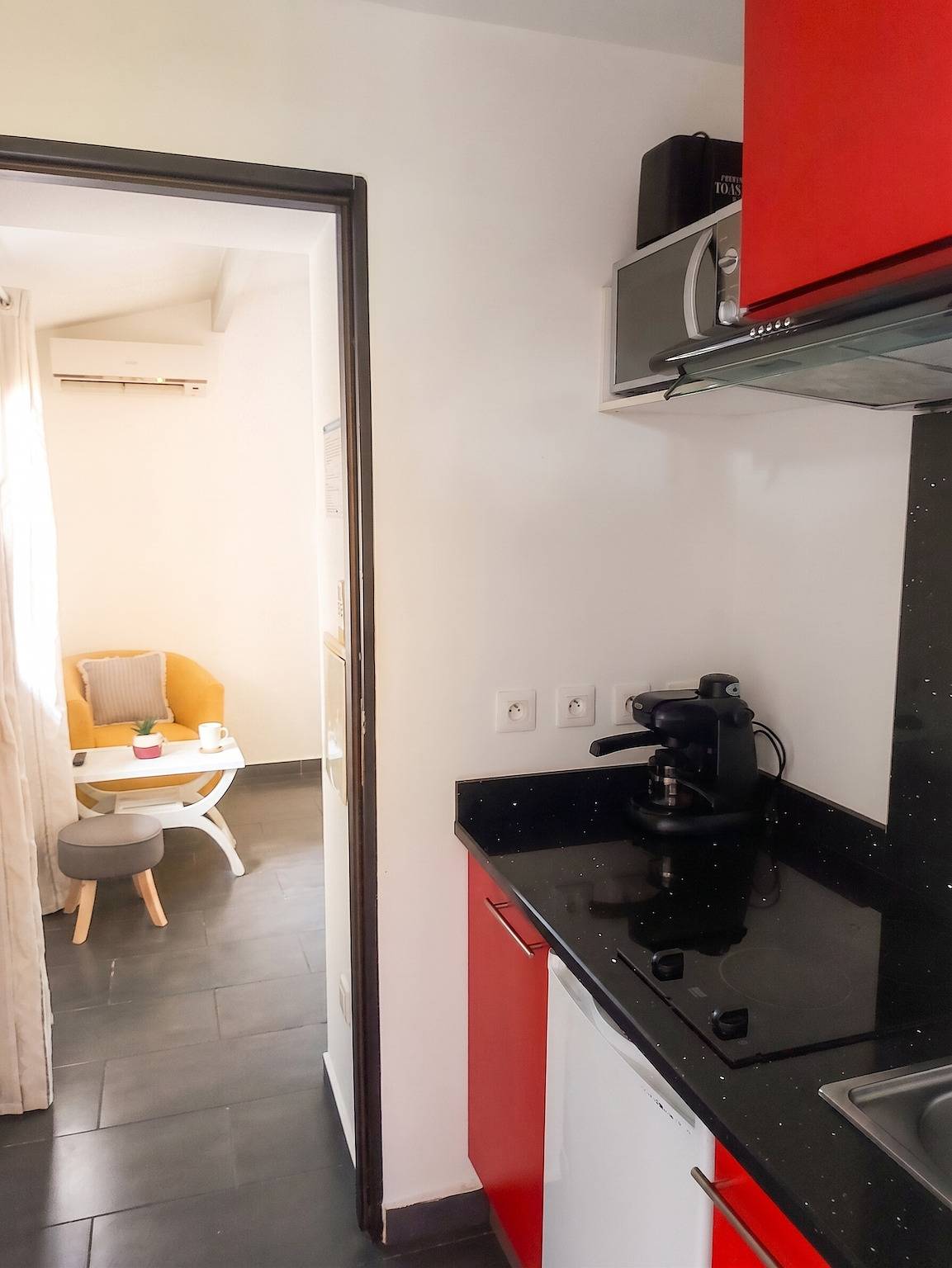 Cosy house in Ravine des Cabris with shared pool in Saint-Pierre (Réunion), La Réunion