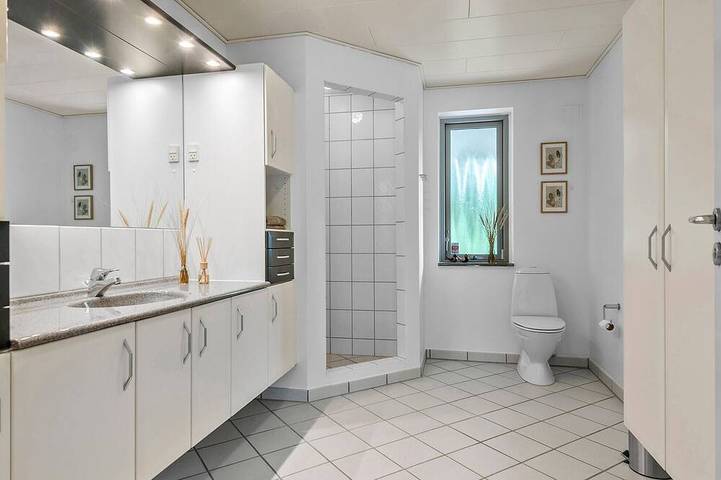 Schönes Haus in Grindsted mit Seeblick in Grindsted, Billund und Umgebung
