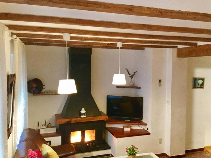 Casa rural para 6 personas, con balcón - 1