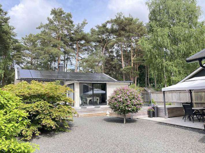 Modern stuga med terrass i Sandskogen in Kävlinge, Skåne