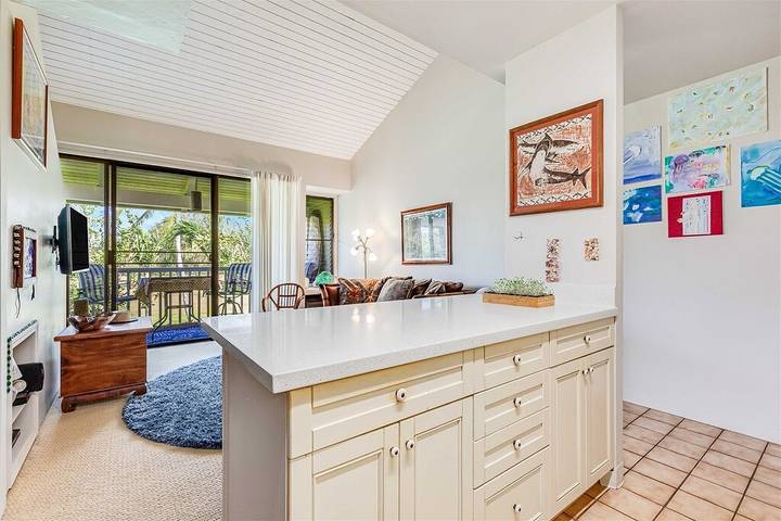 Vacation rental for 4 people, with balcony and yard as well as pool in Turtle Bay
