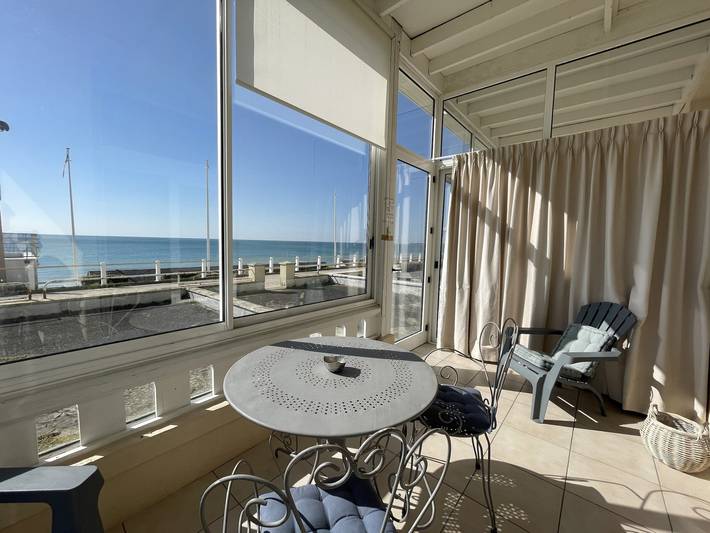Ganze Wohnung, Duplex gemütlich, strandnah und zentral, Parkplatz, Wlan opcional in Jullouville, Côte de la Déroute
