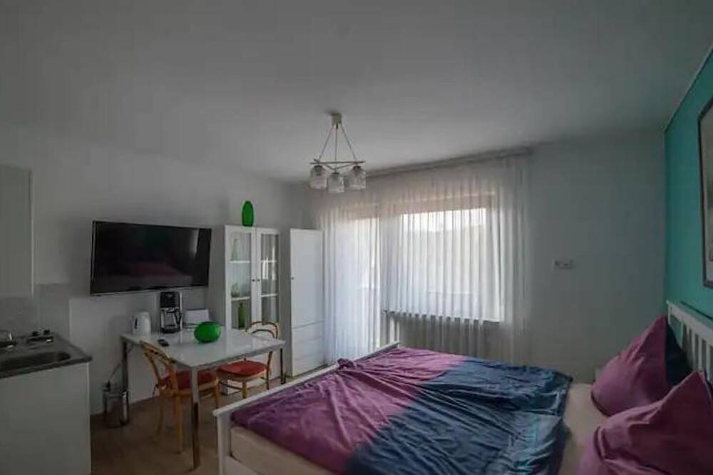 Entire apartment, Double room, shower and bath, Wc, balcony - Ferienwohnung Am Waldrand in Neuenheerse, Bad Driburg