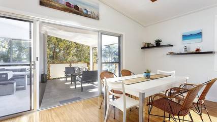 Holiday Home for 8 People in Boomerang Beach, New South Wales, Photo 1