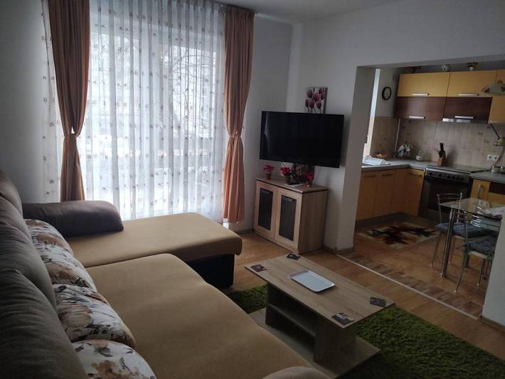 Gîte pour 6 personnes, avec terrasse et vue à Brașov