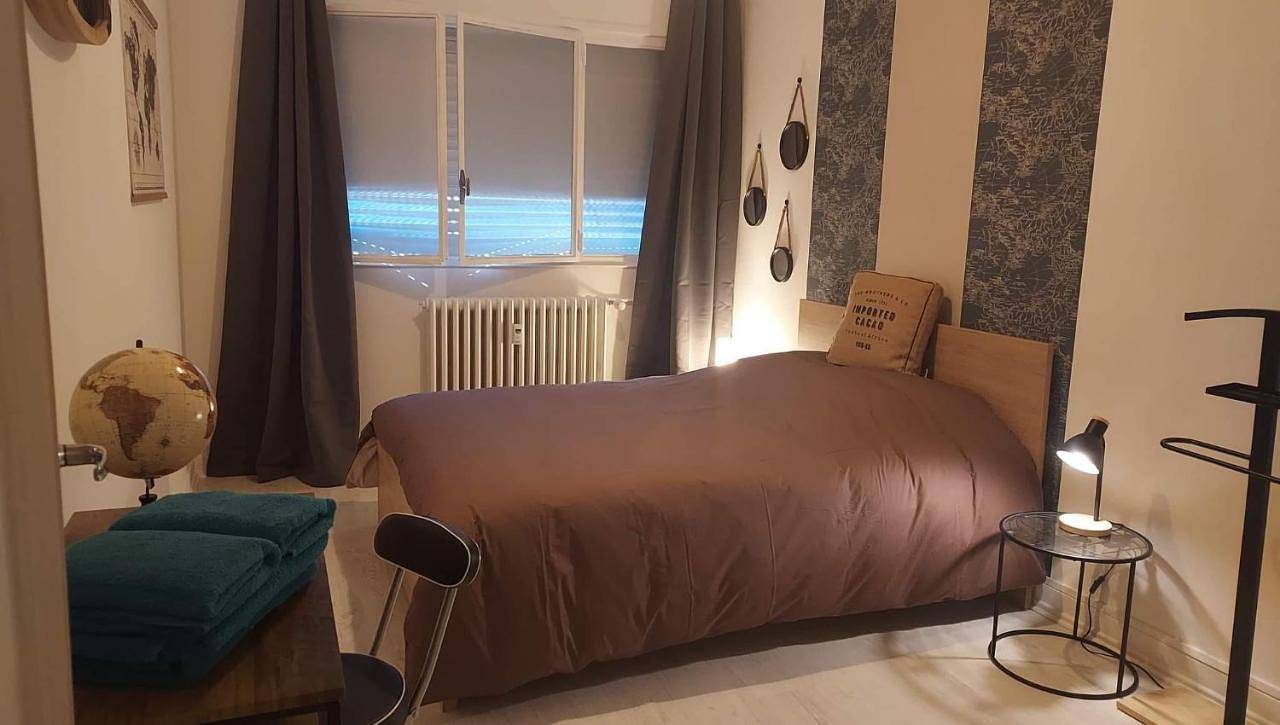 Appartement entier, Three-Bedroom Apartment in Maubeuge, Avesnes-sur-Helpe