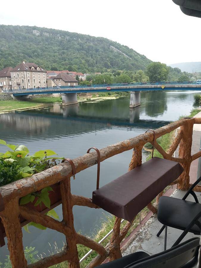 Chambre d’hôte pour 2 personnes, avec vue et terrasse dans le Doubs - 2