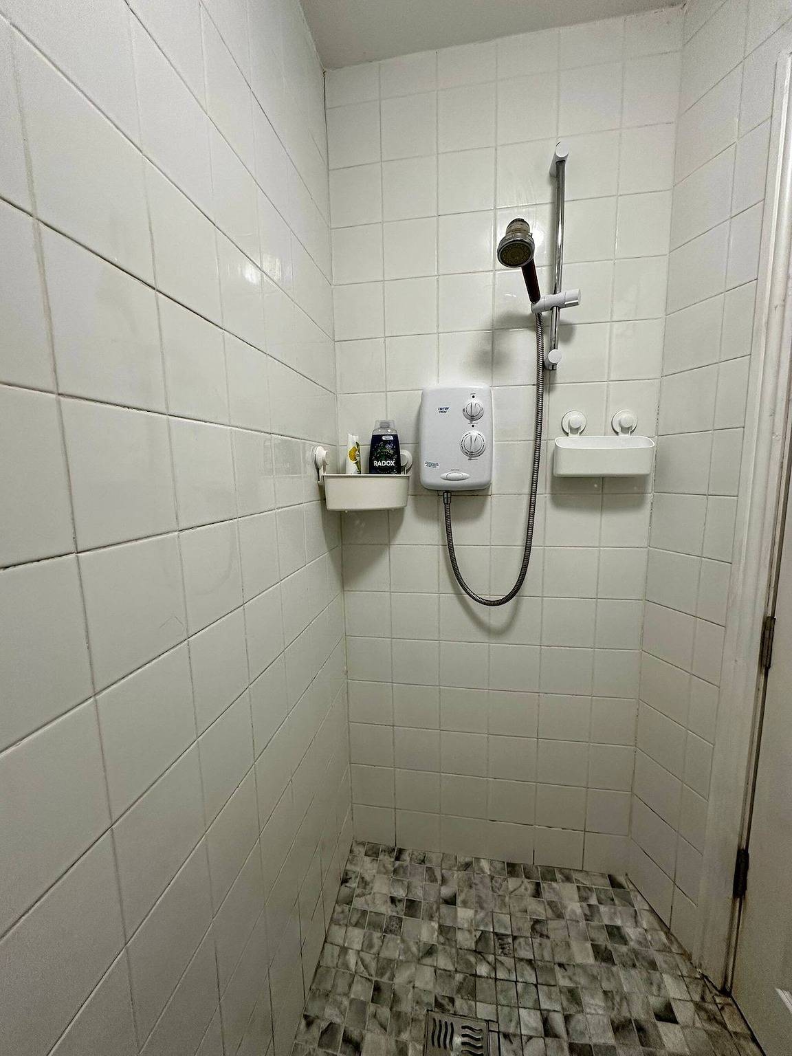 Entire studio, Tranquil Studio Retreat in Dublin 22 with Garden and Bbq in South Dublin, County Dublin