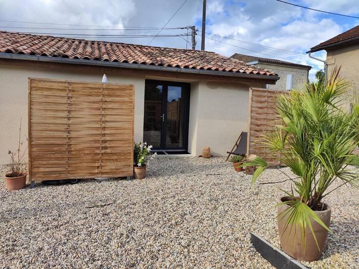 Gîte pour 2 personnes, avec piscine et jardin à Loupiac - 3
