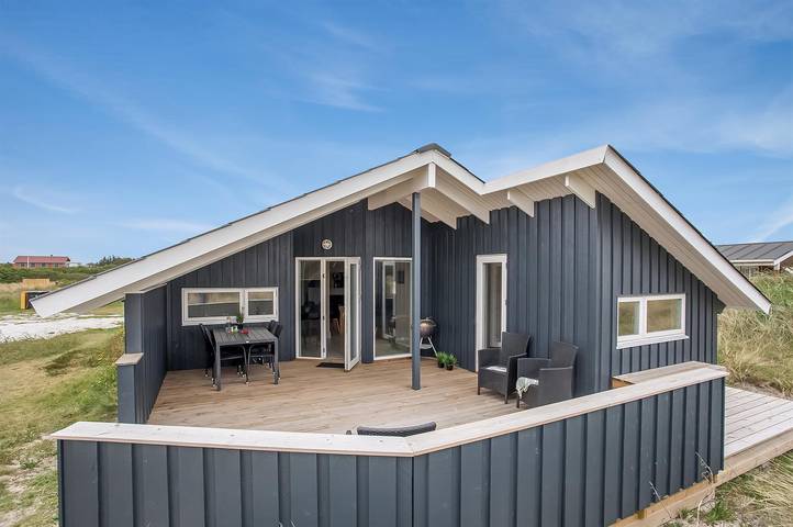 Ferienhaus für 6 Personen, mit Terrasse und Whirlpool sowie Sauna in Haurvig