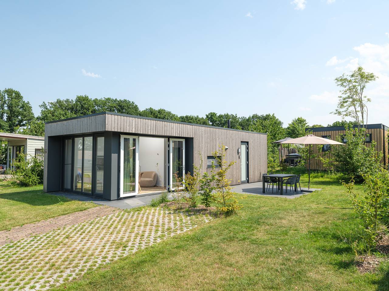 Vakantiepark Hölte — Oak lodge met ensuite badkamers | twee badkamers  | 4 personen in Rijssen, Sallandse Heuvelrug