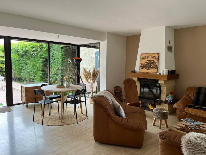 Gîte pour 4 personnes, avec vue et terrasse, adapté aux familles dans Bougarber