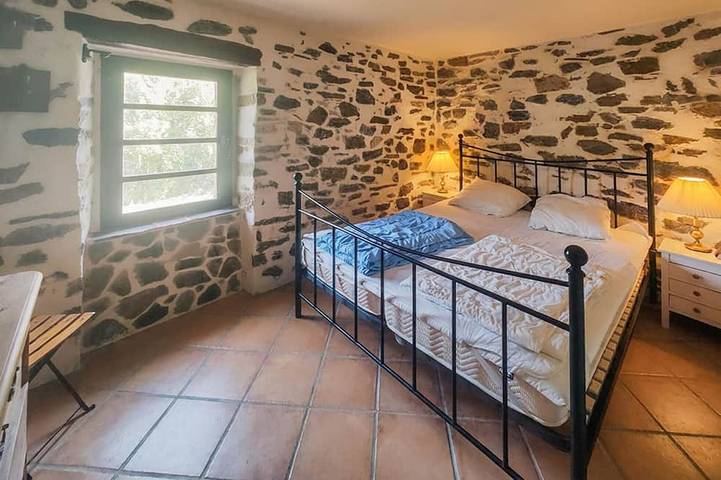 3 bedroom beautiful home in Roquebrun in Roquebrun, Béziers und Umgebung