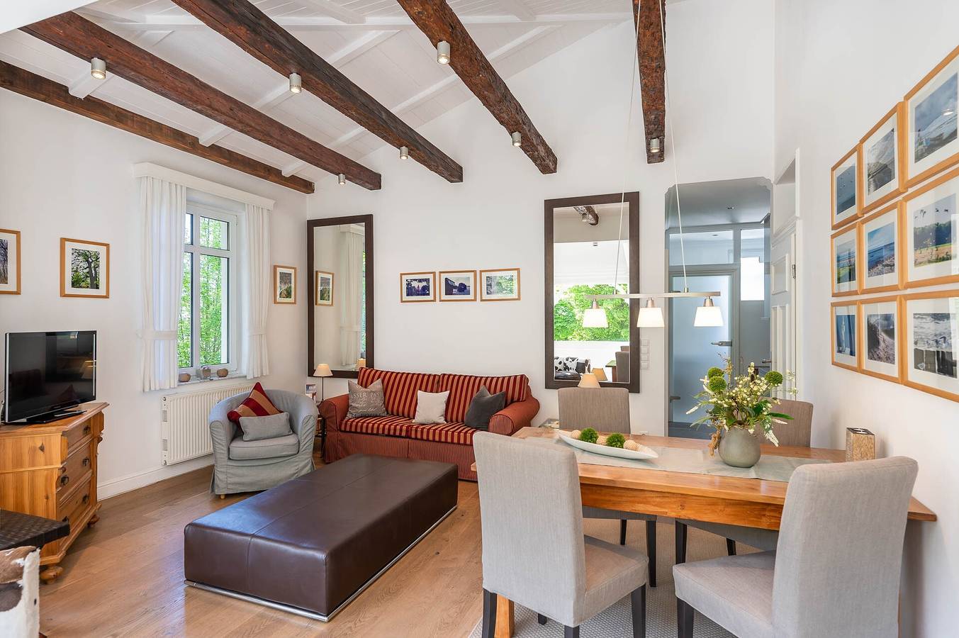 Ganze Wohnung, Apartment 'Die Stubnitz' mit Wintergarten mit Balkon-Effekt in Ostseebad Binz, Binz