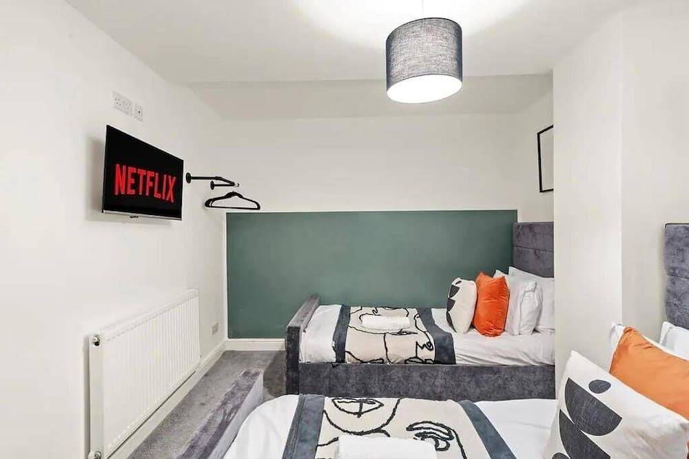 Entire apartment, Elegant Flat in Bristol - Sleeps 8 in Bristol, South West England