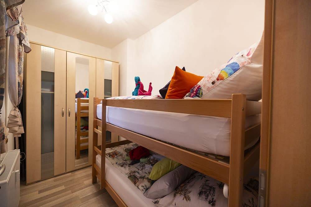 Ganze Wohnung, Ferienwohnung mit 75 qm Wohnfläche im Erdgeschoss in Sonneberg, Region Sonneberg