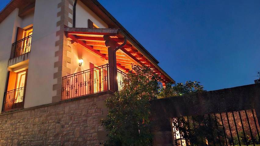 Casa de vacaciones para 11 personas, con jardín y vistas en Comarca de Aoiz - 4