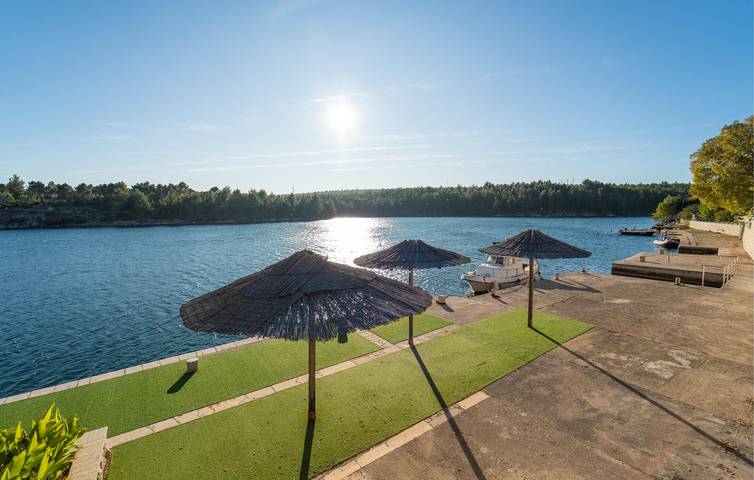 Ferienwohnung für 4 Personen, mit Pool und Terrasse in Zadar - 4