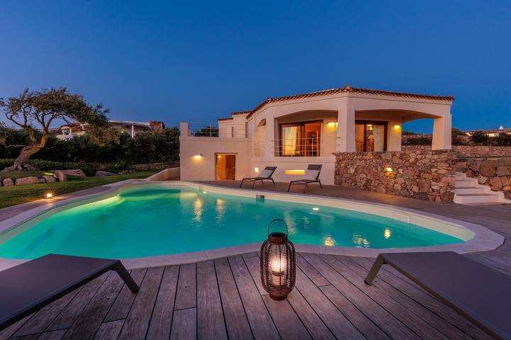 Villa pour 8 personnes, avec terrasse et jardin dans Costa Smeralda - 2