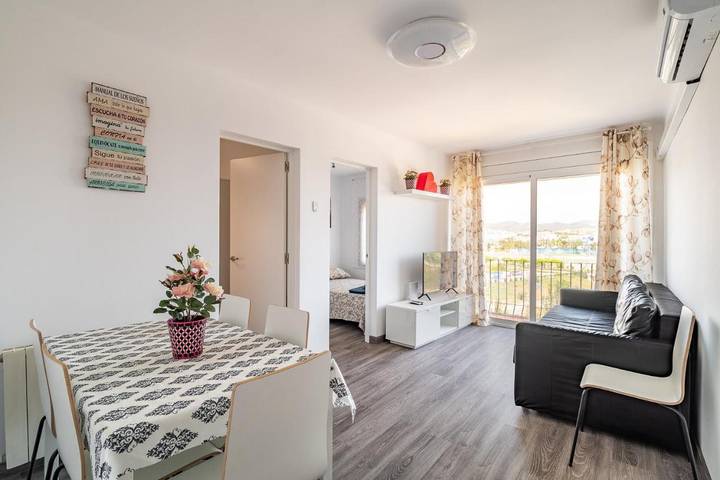 Apartamento de vacaciones para 6 personas, con vistas y balcón - 1