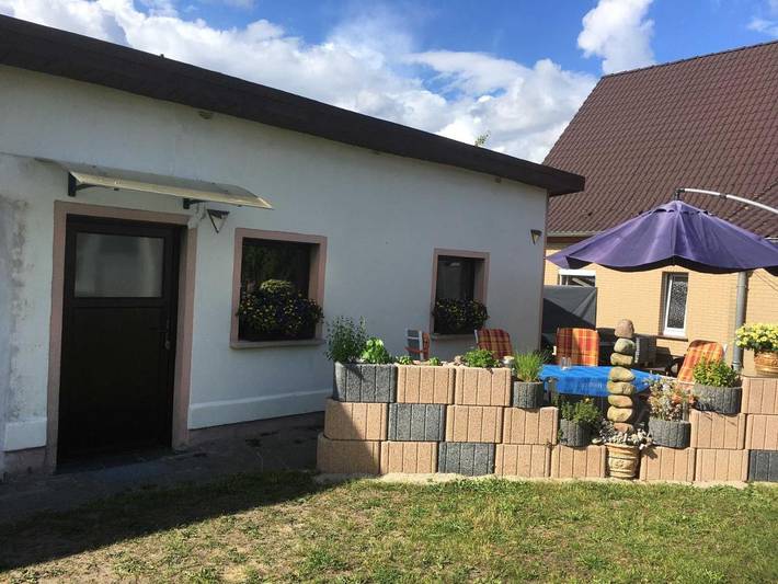 Ferienwohnung für 4 Personen, mit Terrasse und Garten sowie Sauna in Mesekenhagen
