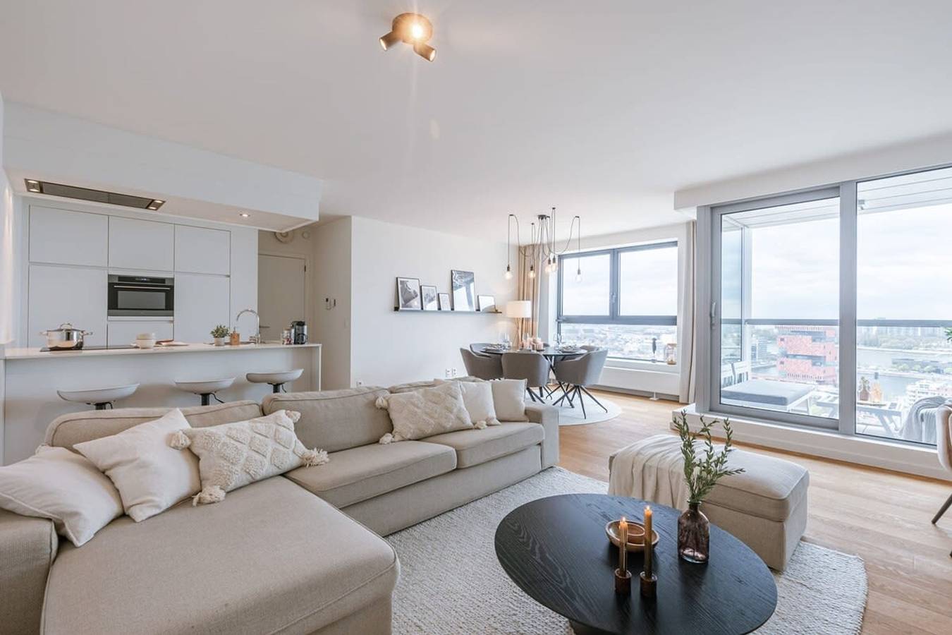 Appartement entier, Casiola - Apartment with beautiful view of Antwerp in Anvers, Région d'Anvers
