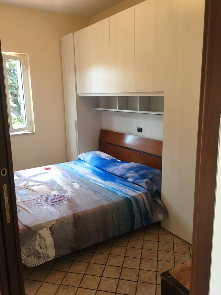 Appartamento intero, Appartamento 'Casa Di Clara Fregene' con terrazza privata, giardino privato e aria condizionata in Fregene, Fiumicino