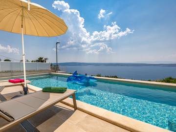 Ferienhaus für 5 Personen, mit Garten und Terrasse in Dramalj